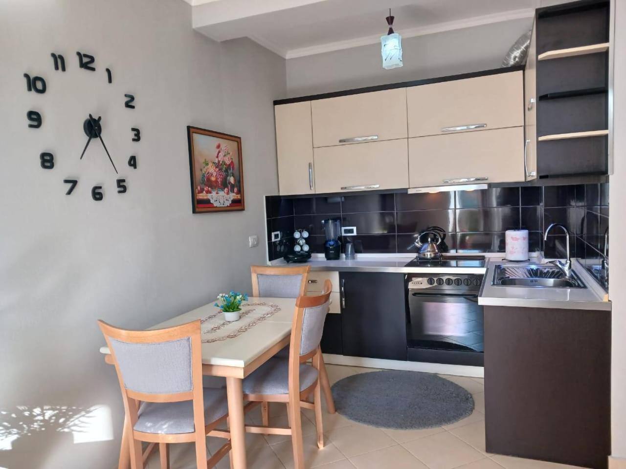 Muska Comfy Apartment Berat Eksteriør billede